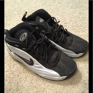 Men’s Nike Air Total Max Uptempo Metallic Shoes